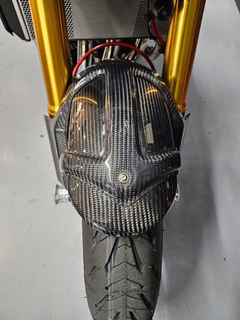 z900rs 用 マジカルレーシング カーボンフロントフェンダー