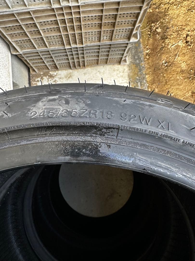 バリ溝 ほぼ新品 シバタイヤ 245/35r18 tw300