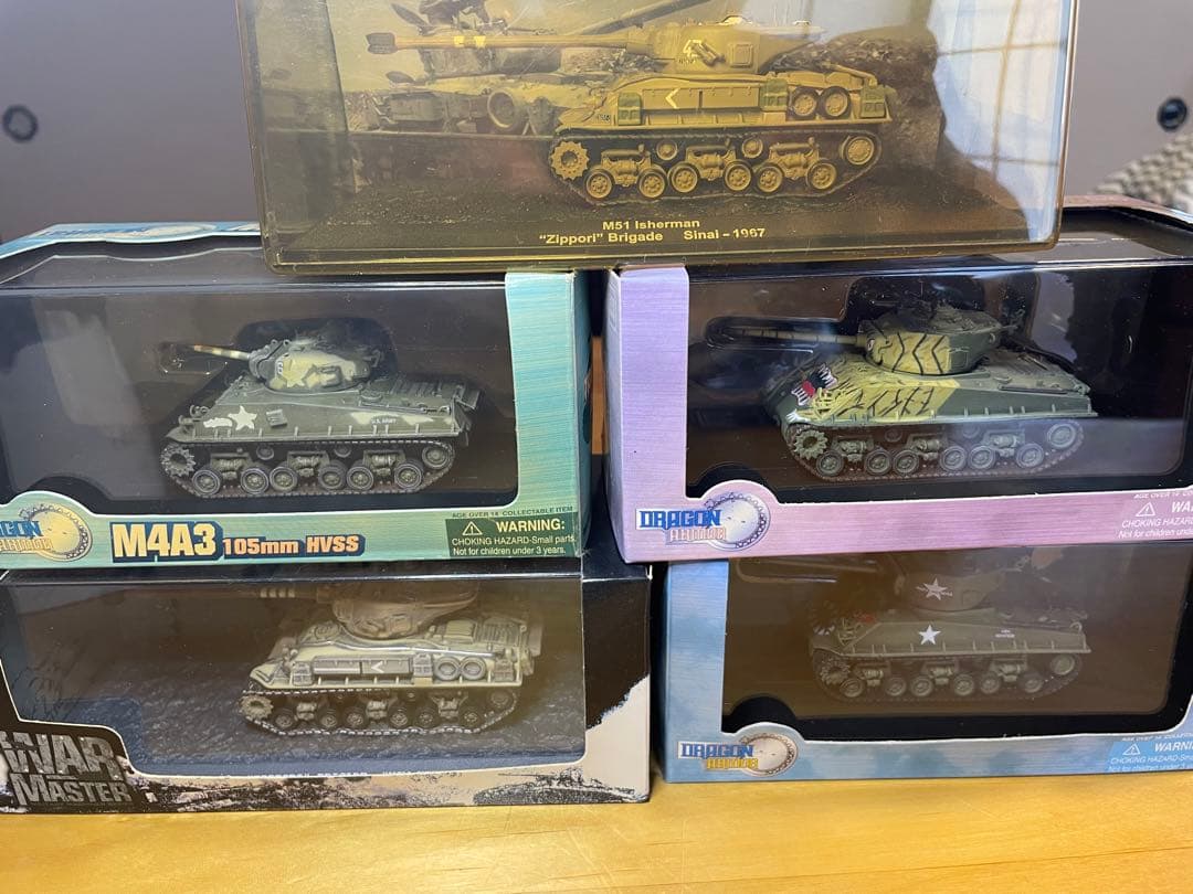 5台　HVSS M4シャーマン　M51アイシャーマン　朝鮮戦争　中東戦争　沖縄戦