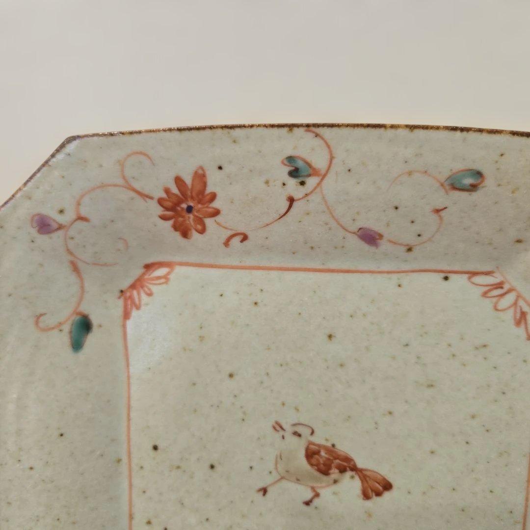 佐藤もも子　花と鳥の絵柄の角皿　新品未使用