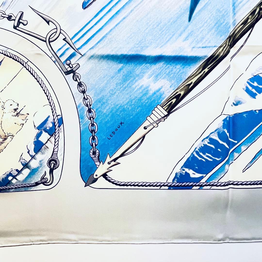 美品✨　エルメス　グリーンランド シルクスカーフ　カレ90 水色