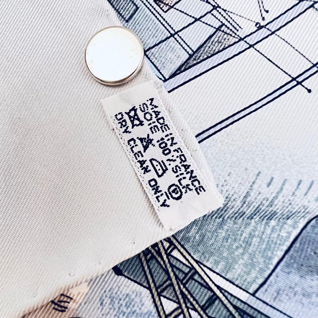 美品✨　エルメス　グリーンランド シルクスカーフ　カレ90 水色