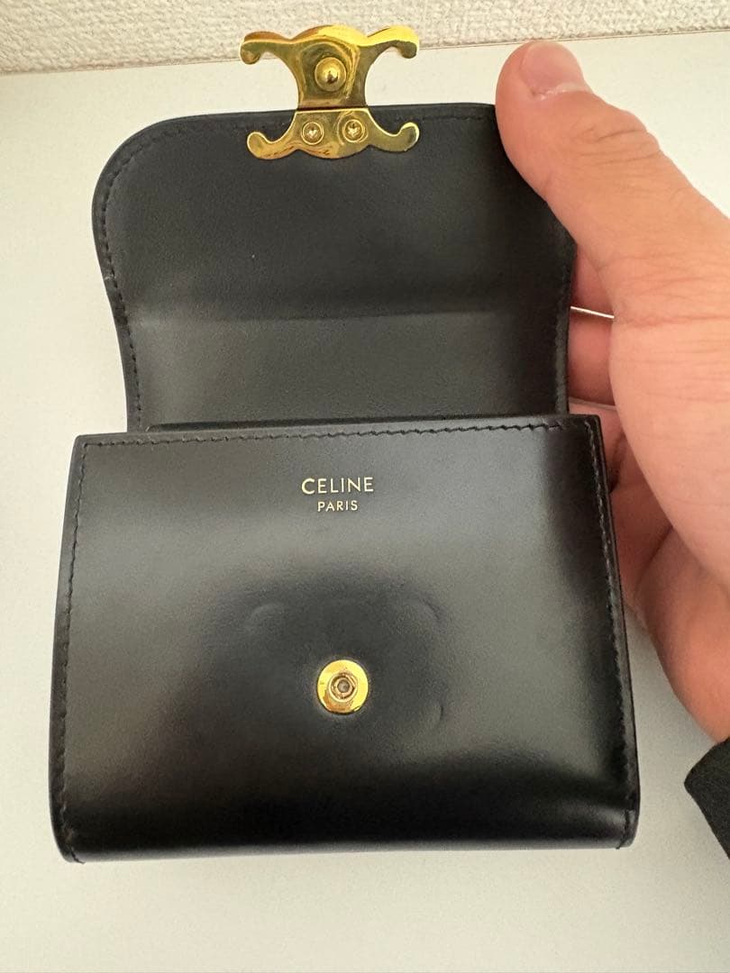 ナナCELINE ブラックレザー 三つ折り財布