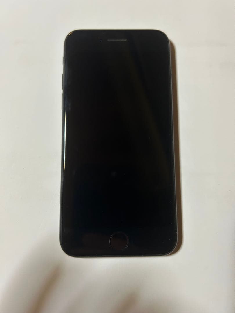 Apple iPhone ブラックSE第二世代　SIMフリー