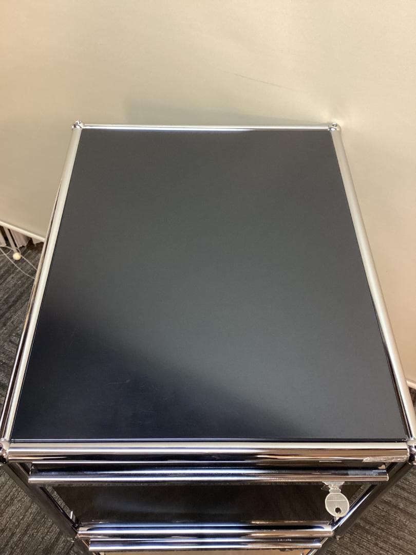 鍵付き　USMハラー　デスクワゴン　２段　ブラック　脇机　袖机