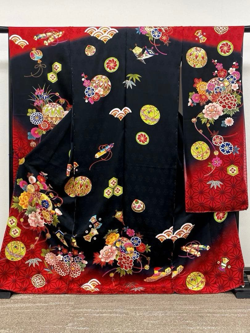 振袖 仮絵羽 舞台衣装 金駒 金彩 紋意匠 正絹 未仕立て品 八掛付き