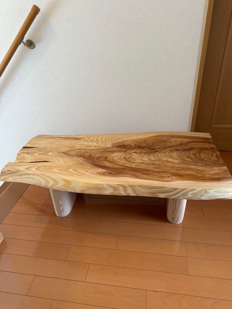 天然杉一枚板ローテーブル蜜蝋クリーム仕上げ