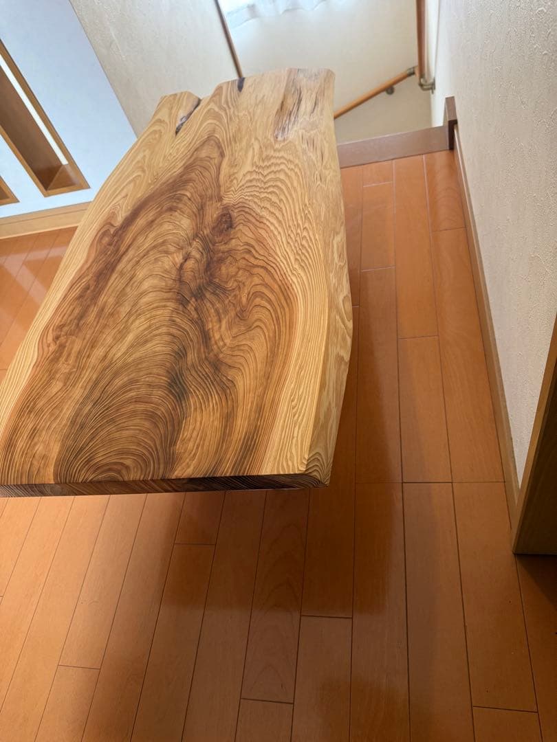 天然杉一枚板ローテーブル蜜蝋クリーム仕上げ