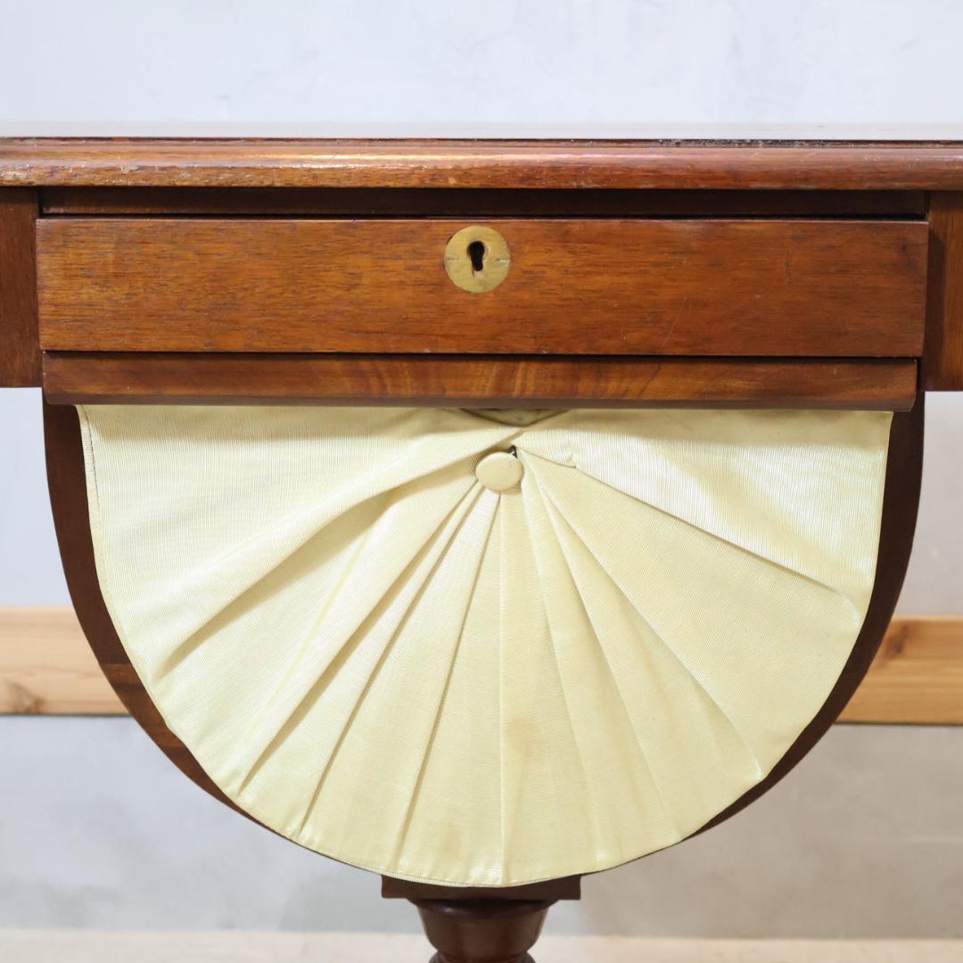 英国アンティーク マホガニー材 ソーイングテーブル サイドテーブル クラシック