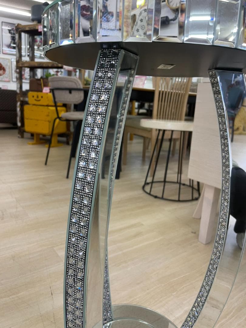 キラキラ　ミラー　スタンド　コラム　花台　飾り台　コレクション　置物　オブジェ