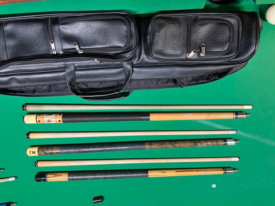 ビリヤードキュー　アダムあり