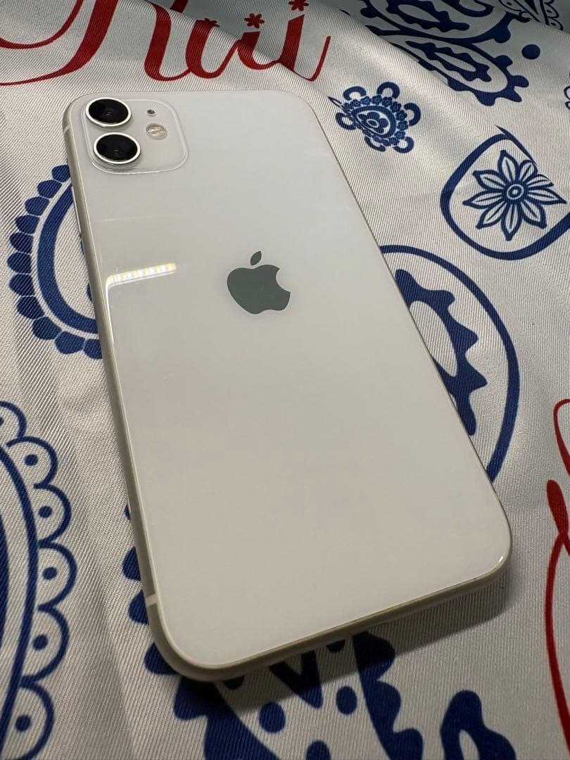 iPhone11バッテリー88％SIMフリー64GBホワイト