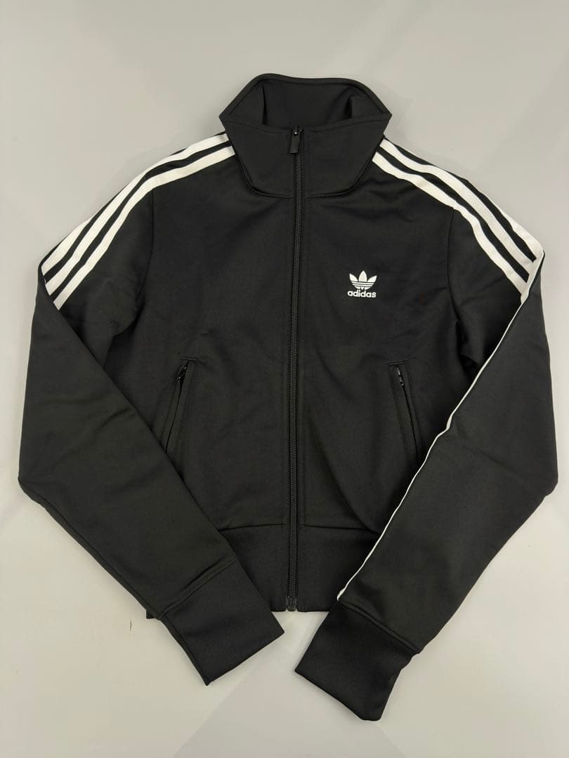 ☆新品未使用！adidas ブラックジャージ IL8764 XS