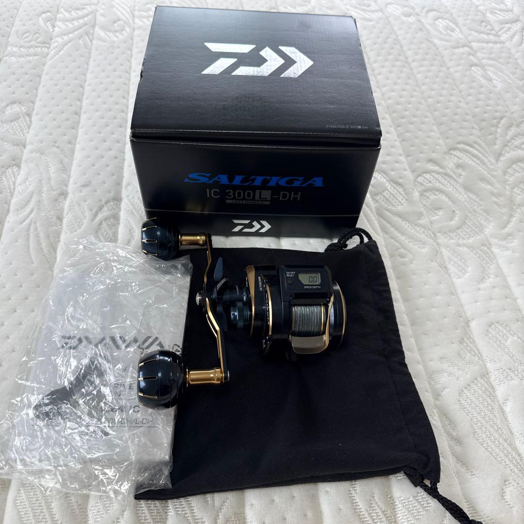 【美品】　ソルティガ　DAIWA SALTIGA IC 300L-DH 左