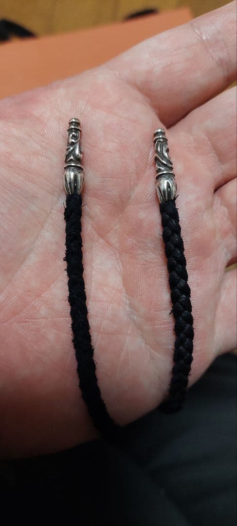 CHROME HEARTSスクロールチップレザーブレイド