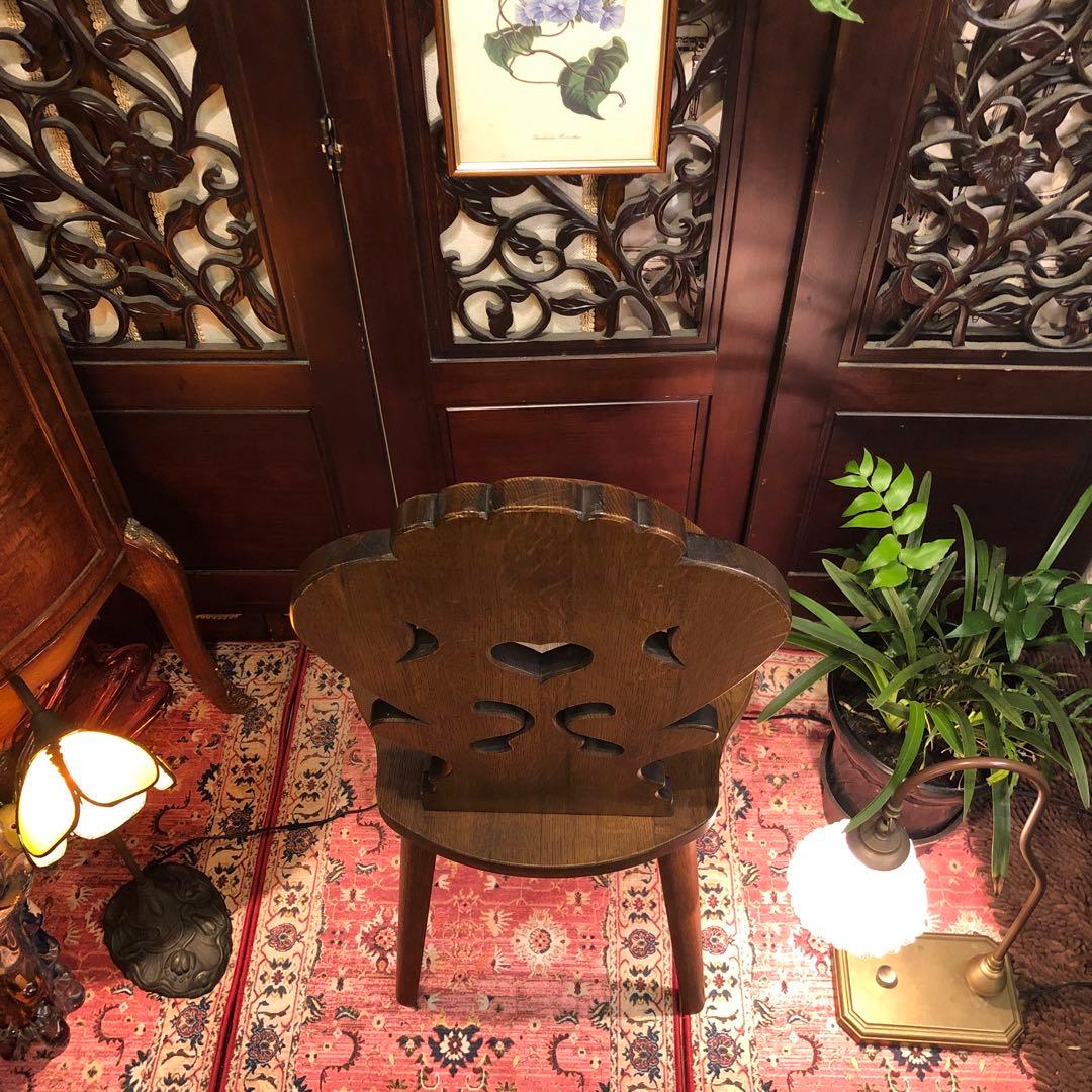 ローズ２脚　ブリティッシュアンティークST ハートくり抜き　板座チェア