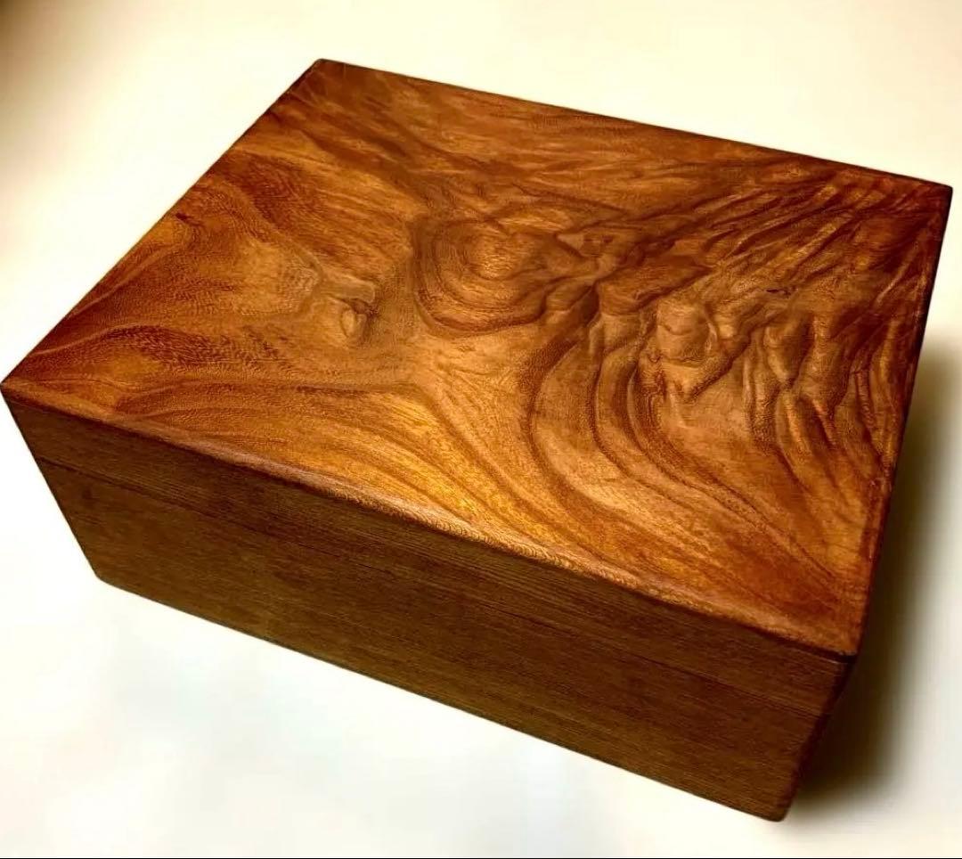 未使用　木製　ケヤキ　欅　木箱