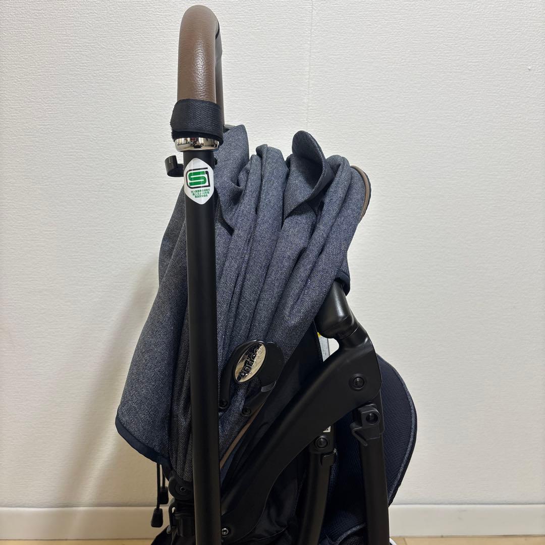 【美品】 Aprica ラクーナクッションフリー ネイビー 2141888