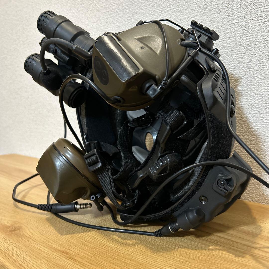最終値下 1日迄の出品 ミニタリーヘルメット ナイトビジョン ヘッド レプリカ