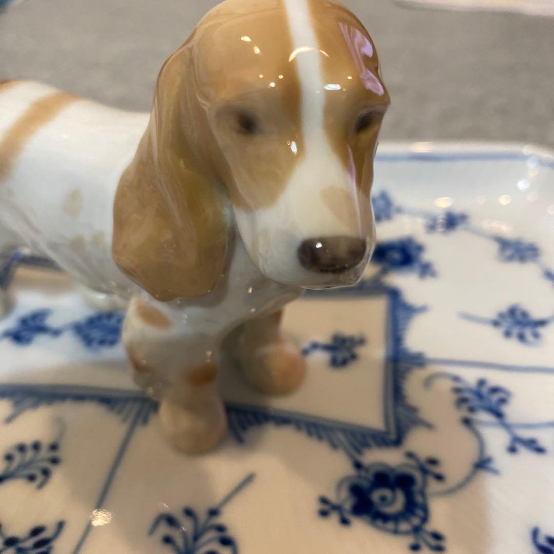 ロイヤルコペンハーゲンフィギュア1998デコピン似てます。