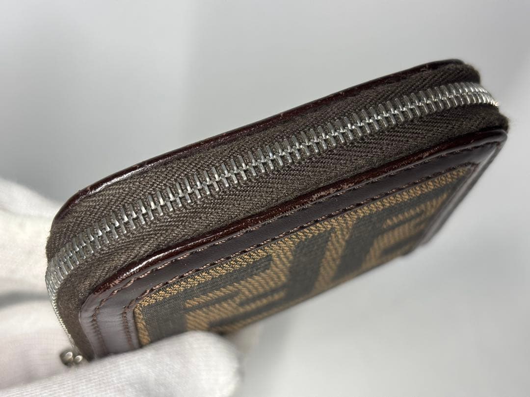 【極美品】FENDIフェンディ　ケース　ズッカ