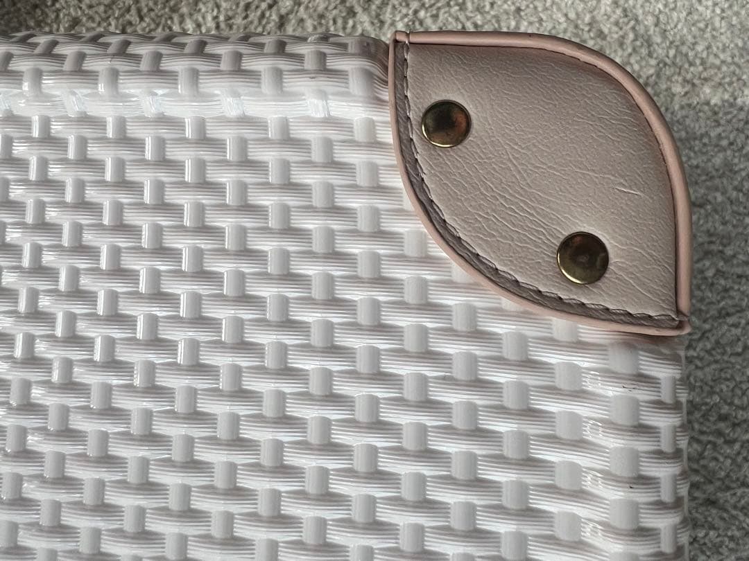 ジュエルナローズ　スーツケース　網かご風　ホワイト