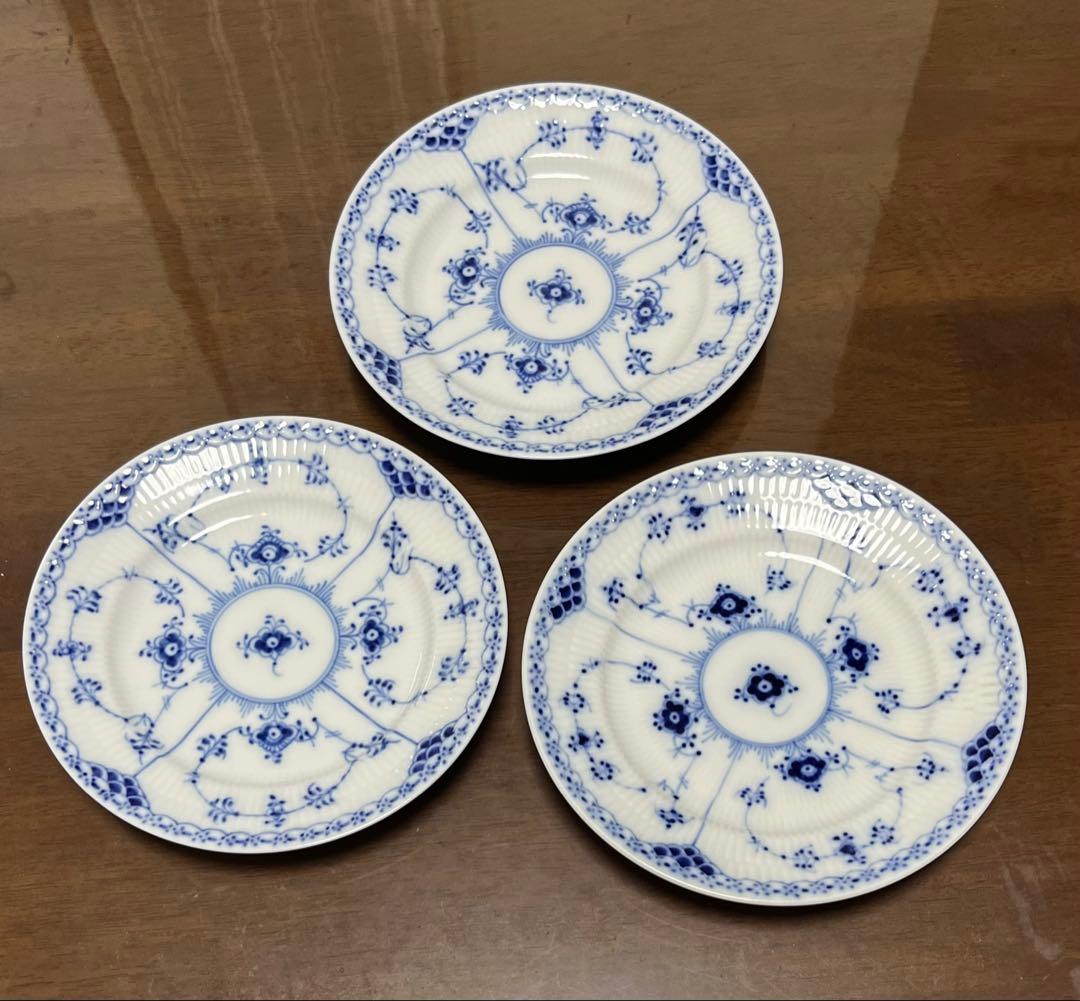 ロイヤルコペンハーゲン ブルーフルーテッド ハーフレース プレート 17cm