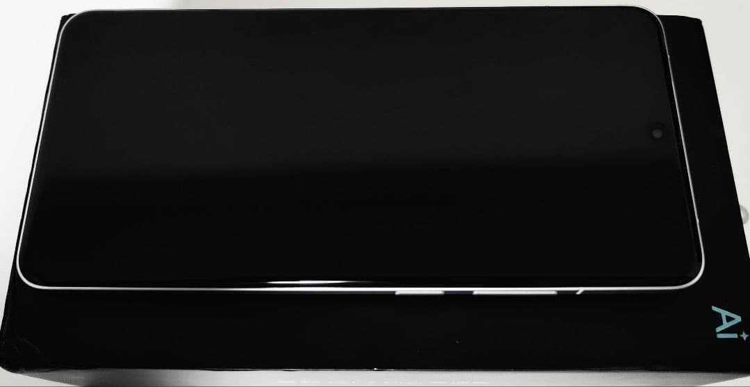 【ほぼ新品未使用】realme GT7 pro racing edition