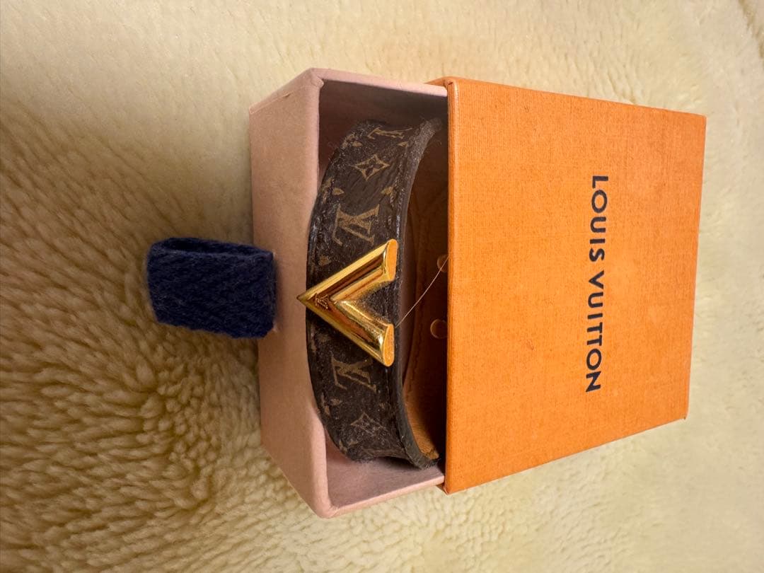 Louis Vuitton ブラウンレザーブレスレット