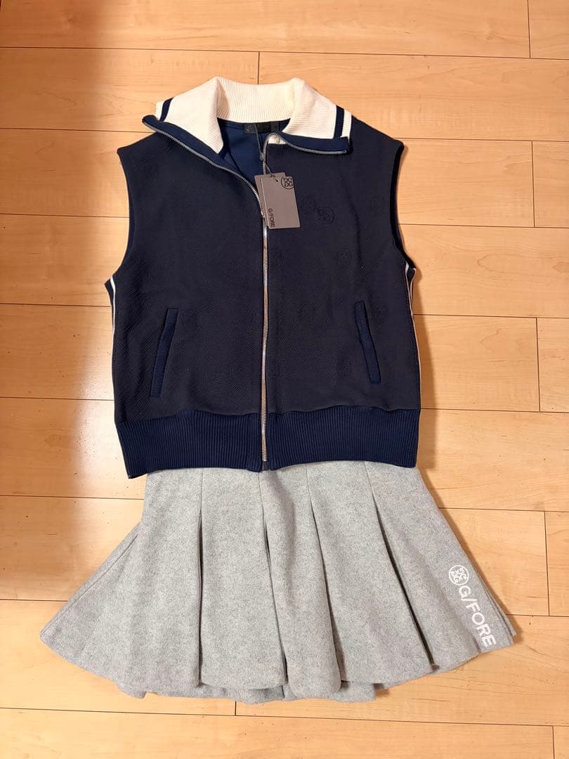 ジーフォア　ベスト　ネイビー