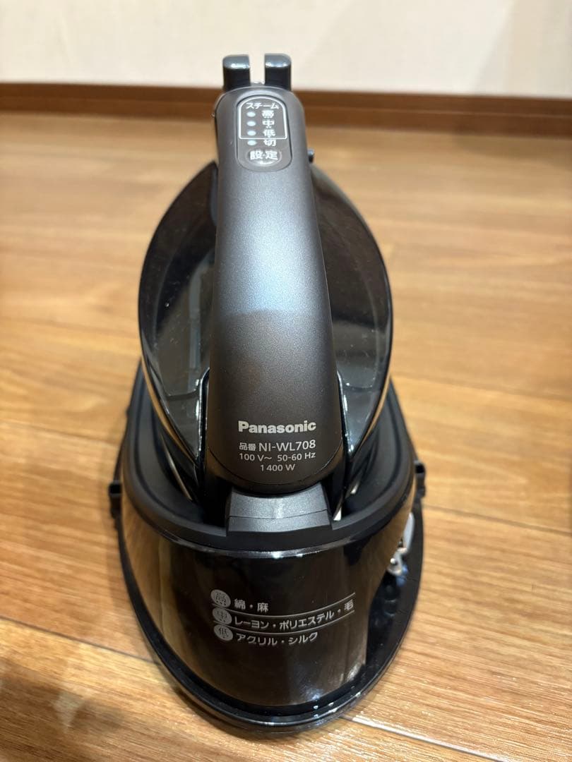 Panasonic スチームアイロン NI-WL708