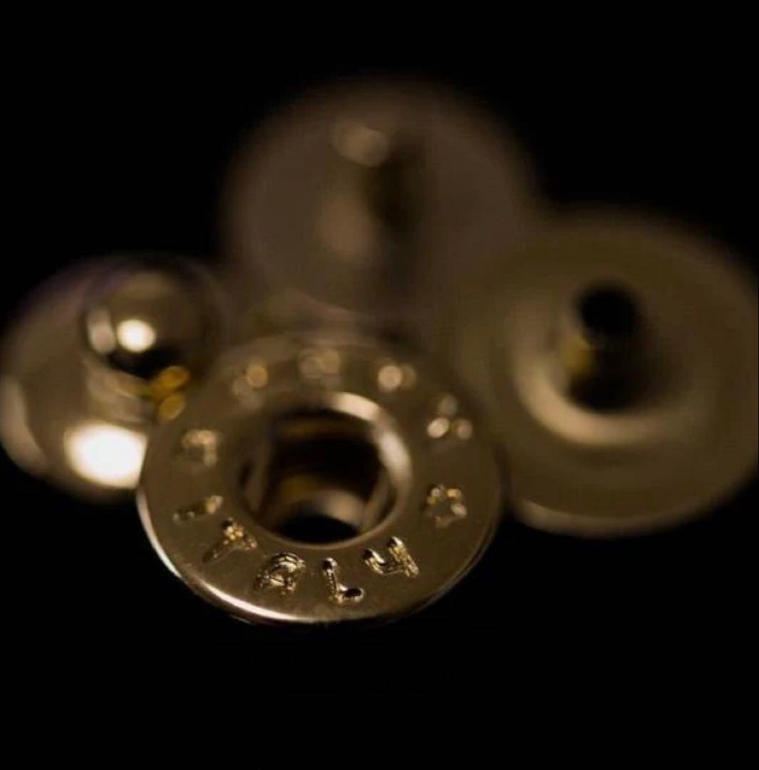 TRENTASETTE ショルダーウォレットキーリング付きストラップかなり美品