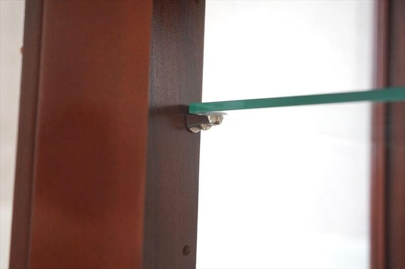 マホガニーの温もり｜ガラス キャビネット ＢＲ　ブラウン幅79ｃｍ高さ154ｃｍ