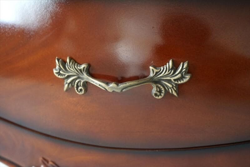 マホガニーの温もり｜ガラス キャビネット ＢＲ　ブラウン幅79ｃｍ高さ154ｃｍ