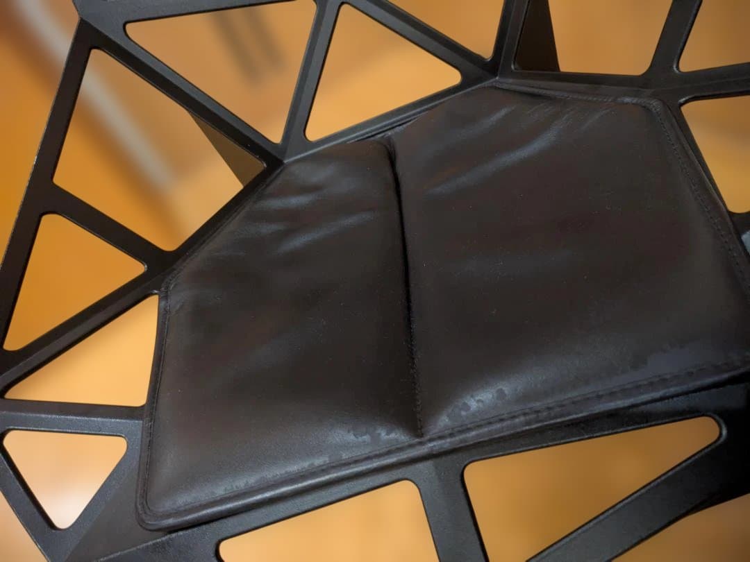 送込美品！MAGIS chair one革座面付きデザイナー椅子