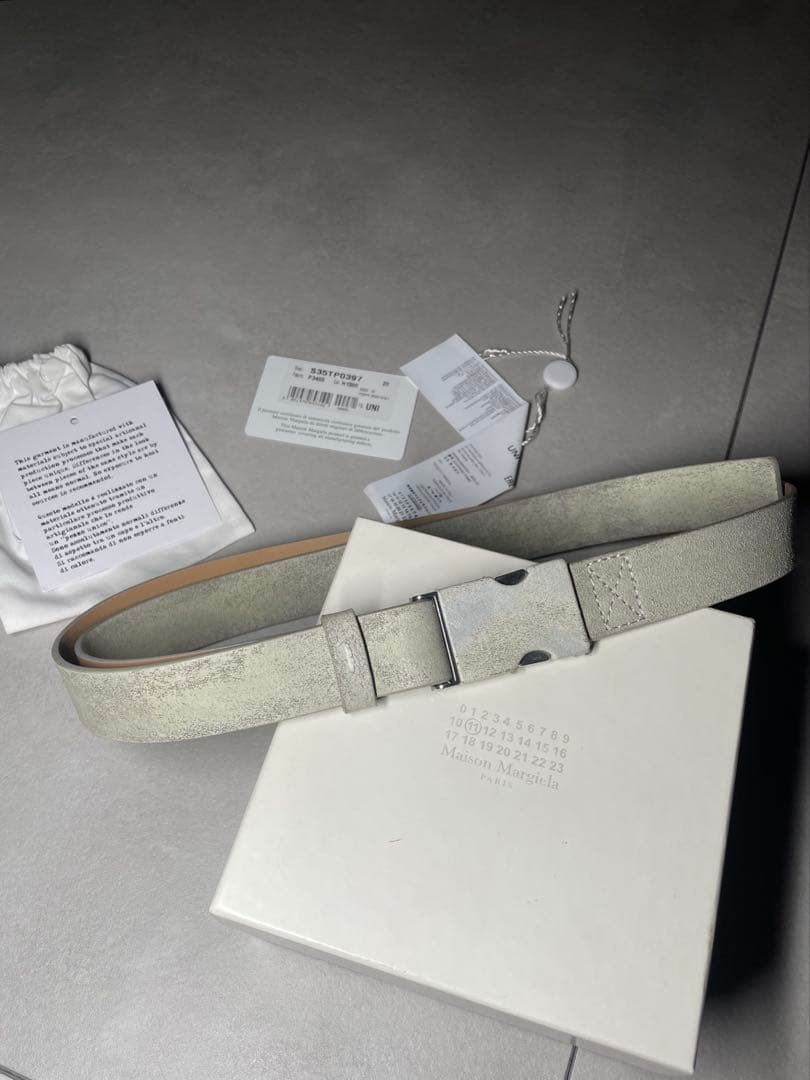 Maison Margiela メゾンマルジェラ レザー ガチャ バックルベルト