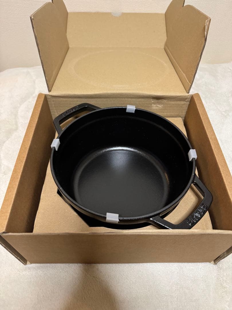 ピコ ココット ラウンド ブラック 22cm ストウブ