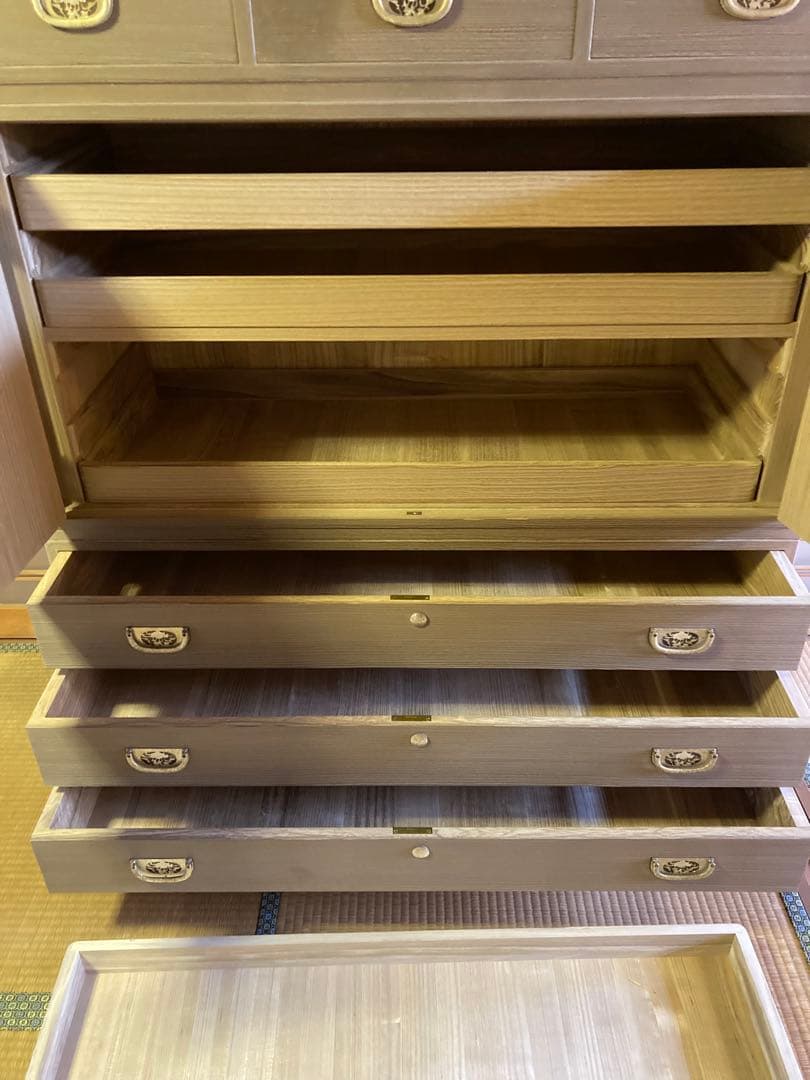 総桐箪笥　昭和57年