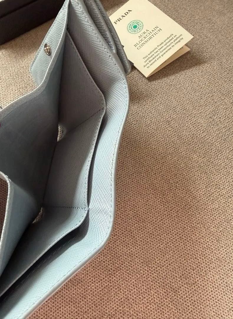 【美品】PRADA サフィアーノトライアングル 財布