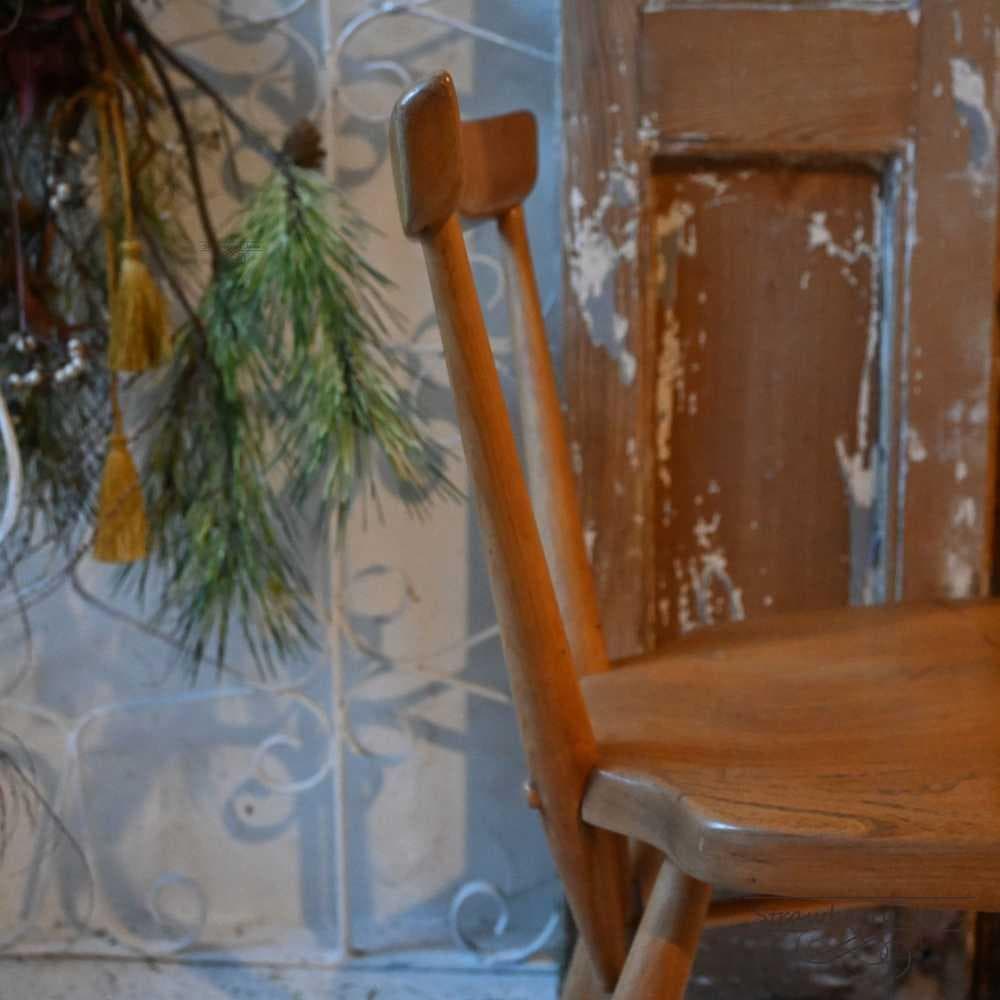 L3710-10 英国ヴィンテージ アーコールチェア スタッキング キッズチェア