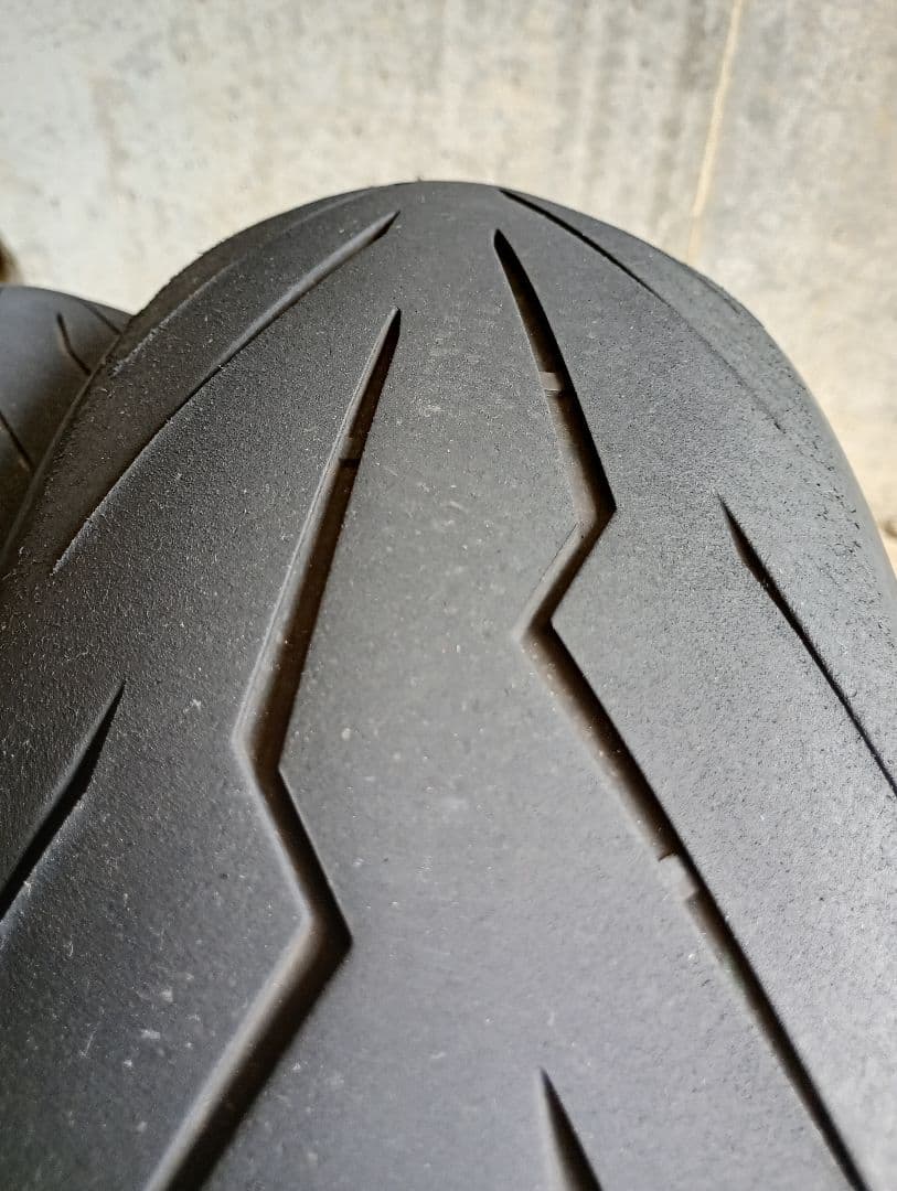 ピレリ ロッソ3 110/70R17 140/70R17 前後セット 中古溝あり