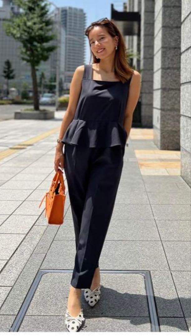 セントルーニー　ペプラムフリルオールインワン