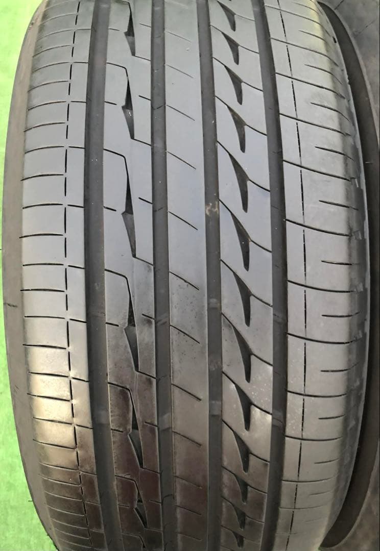 235/50 R17 BRIDGESTONE REGNOラジアルタイヤ2023年