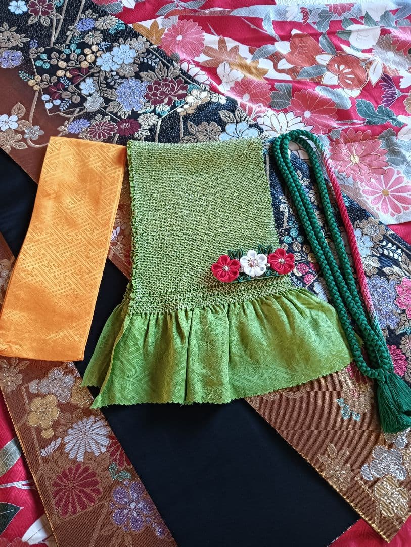 華やか振袖フルセット　赤　古典柄　金駒刺繍　身丈161.5 裄 65　お値打ち