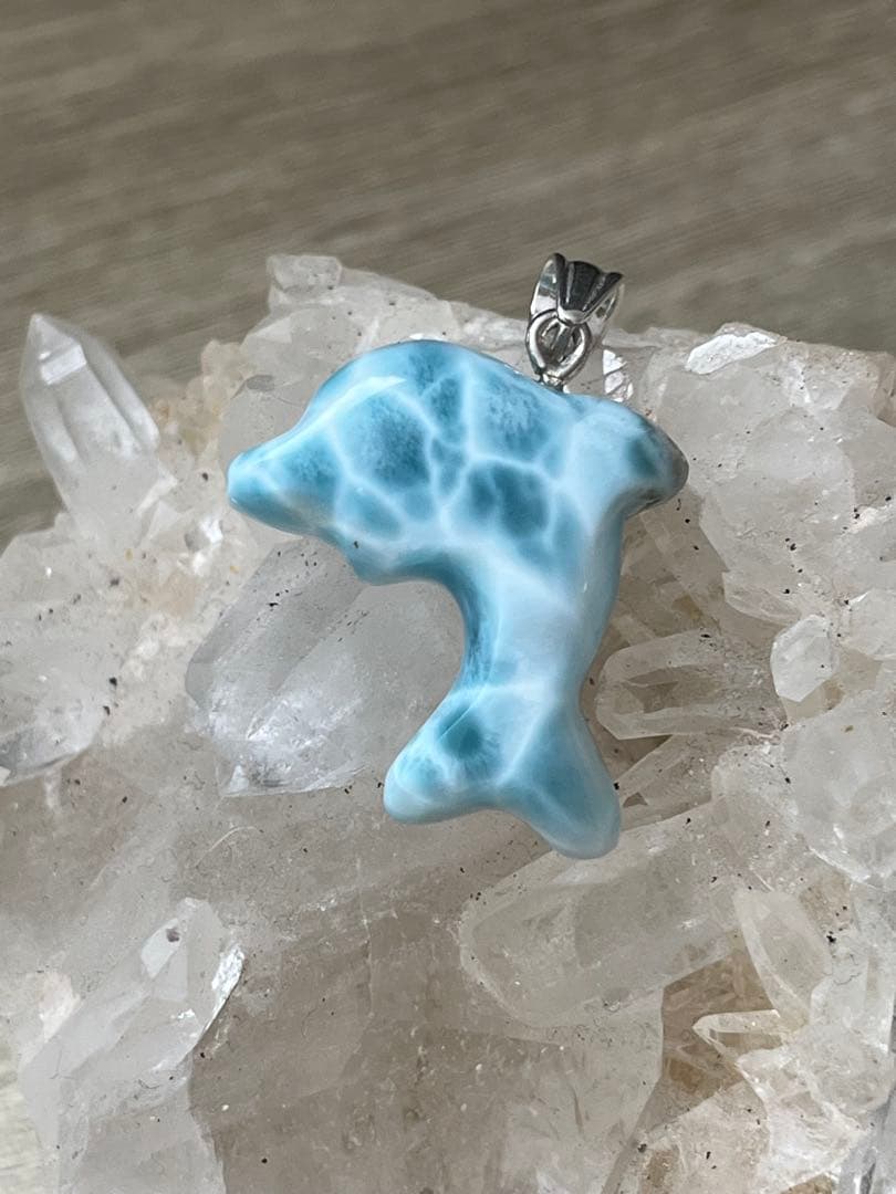 天然石☆高品質！ラリマーイルカ型☆濃いブルー＆ラリマーらしい模様＆形が美しい！
