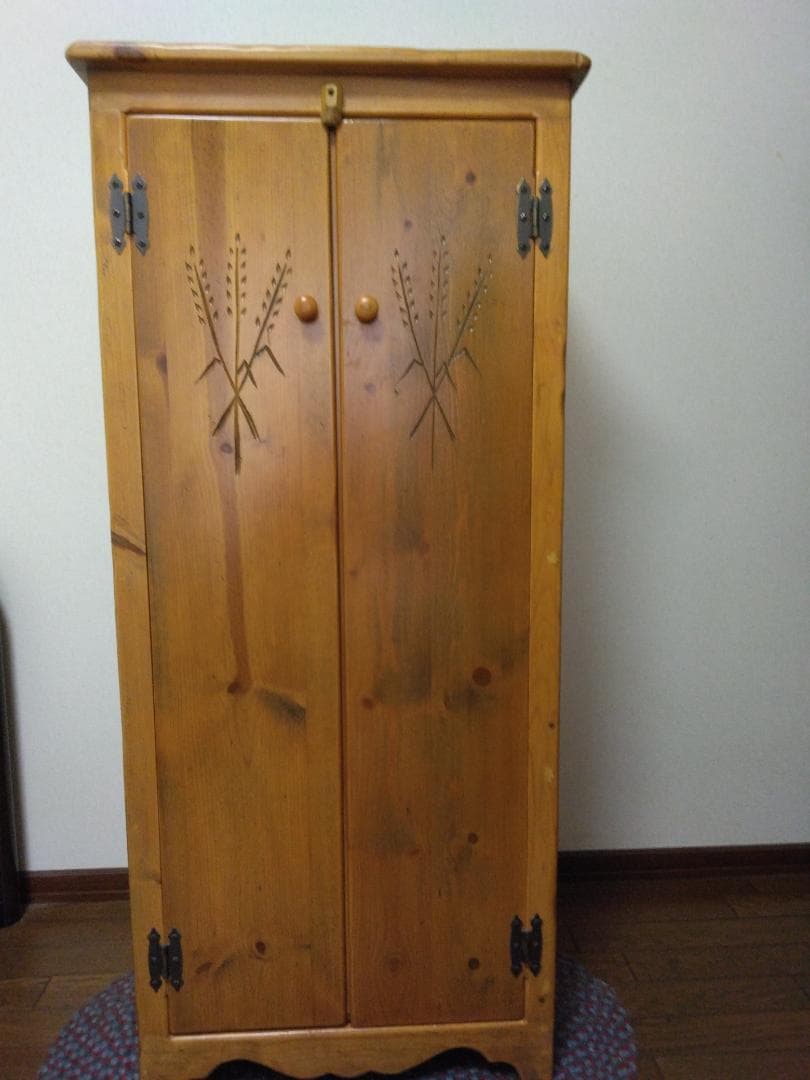 カントリー家具キャビネット
