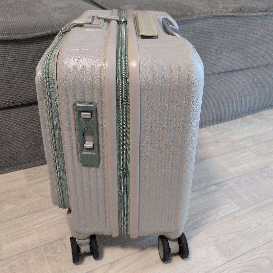【innovator】サンドベージュ 小型スーツケース 33リットル 機内持込可