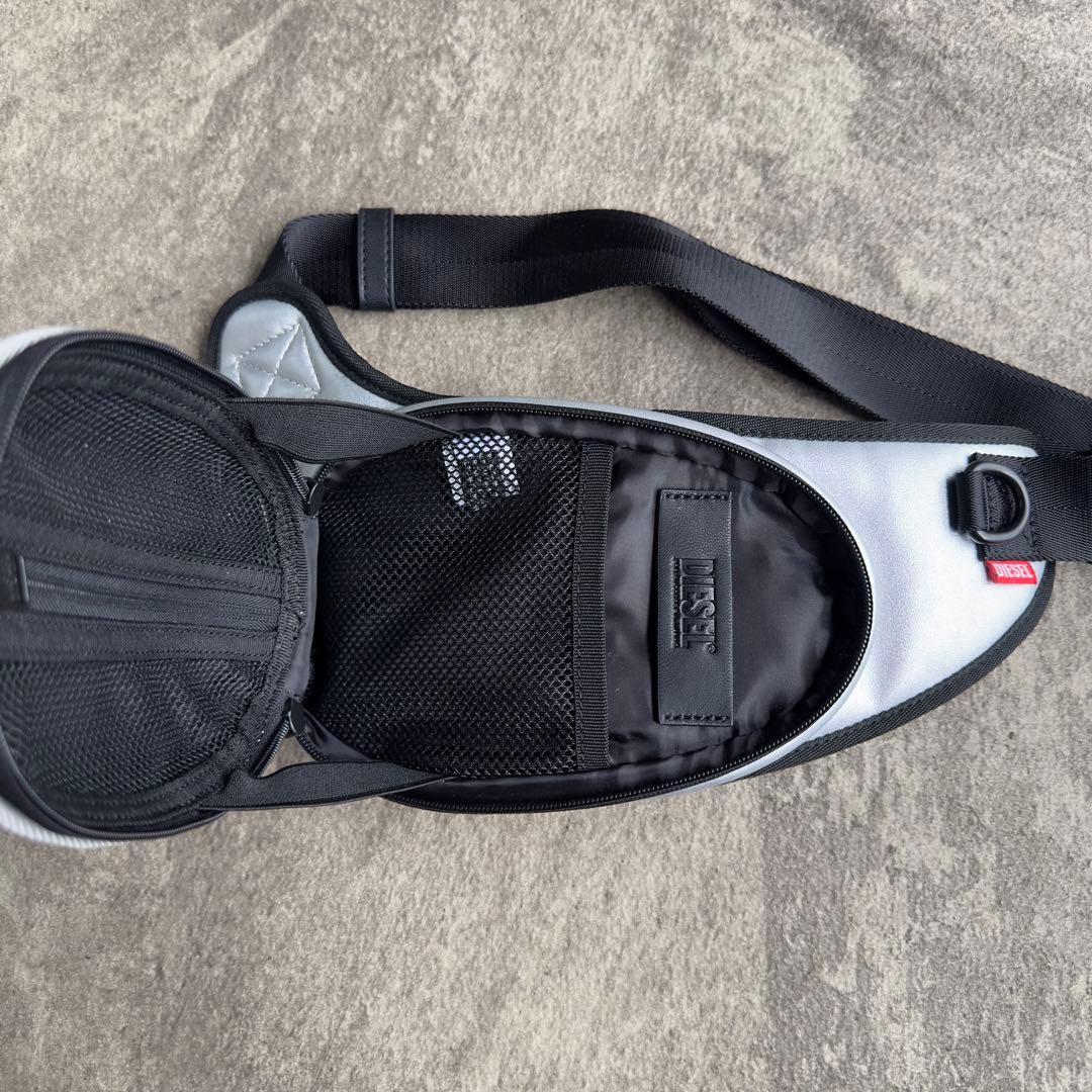 【DIESEL】1DR-POD CROSSBODY ディーゼル バッグ