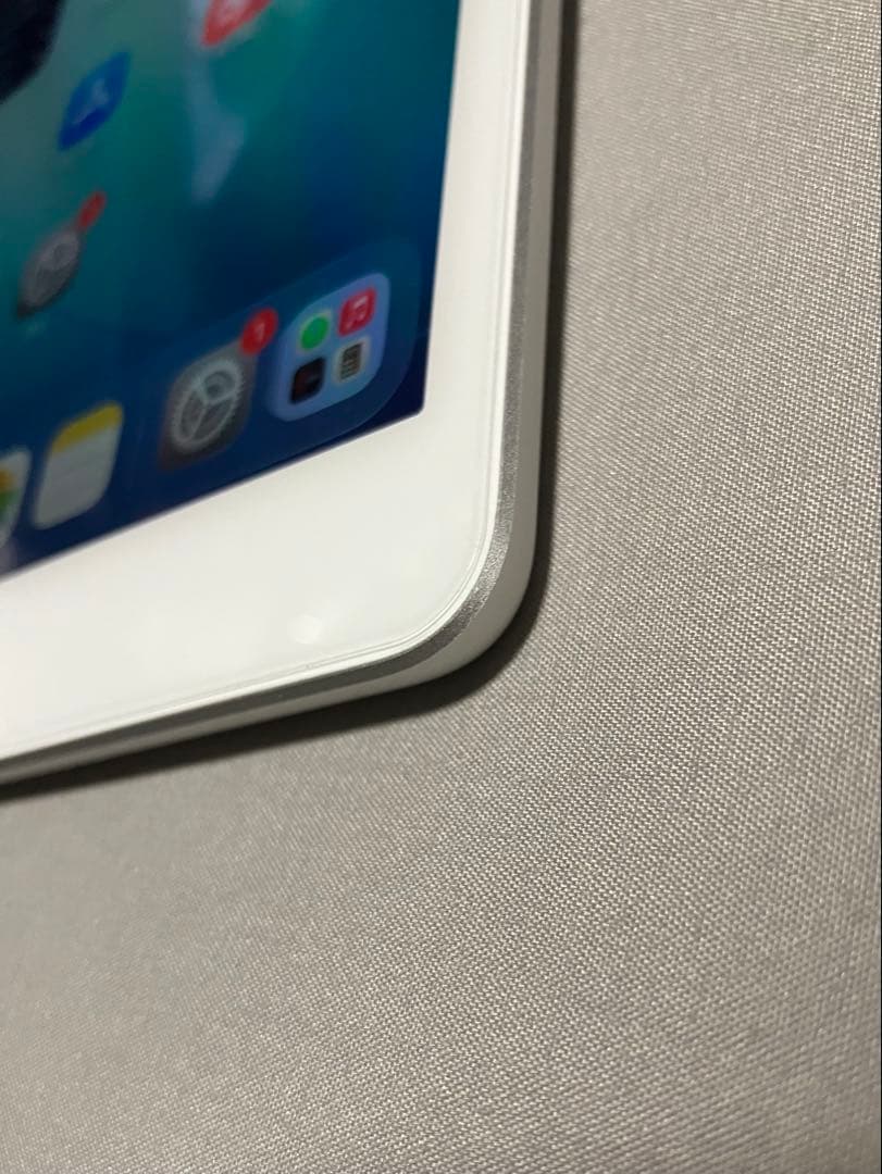 【訳アリ】iPad 第8世代 Wi-Fi 32GB シルバー ジャンク