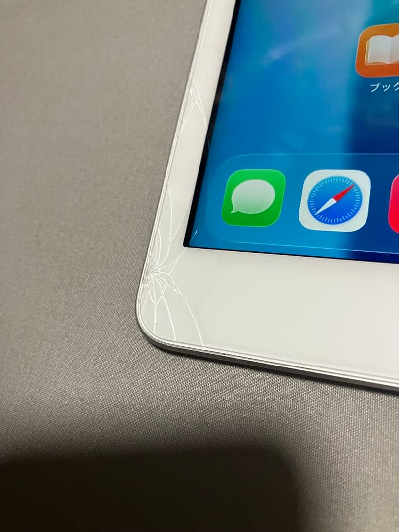 【訳アリ】iPad 第8世代 Wi-Fi 32GB シルバー ジャンク